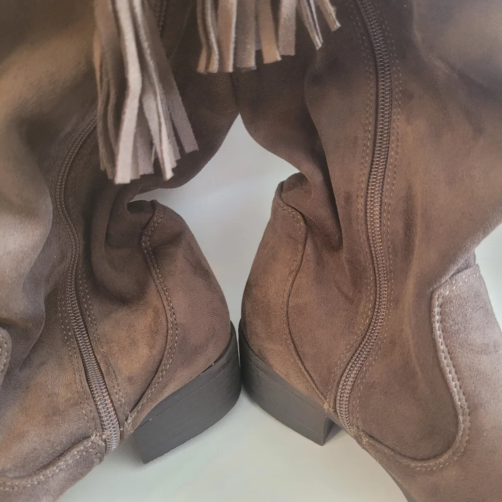 Over the Knee Boots side zipper tassle size 8 Thea GC Shoes